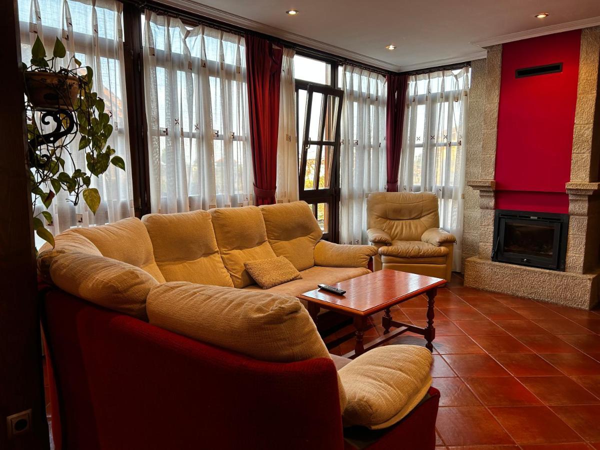 Casa De Aldea El Ponton Country house *