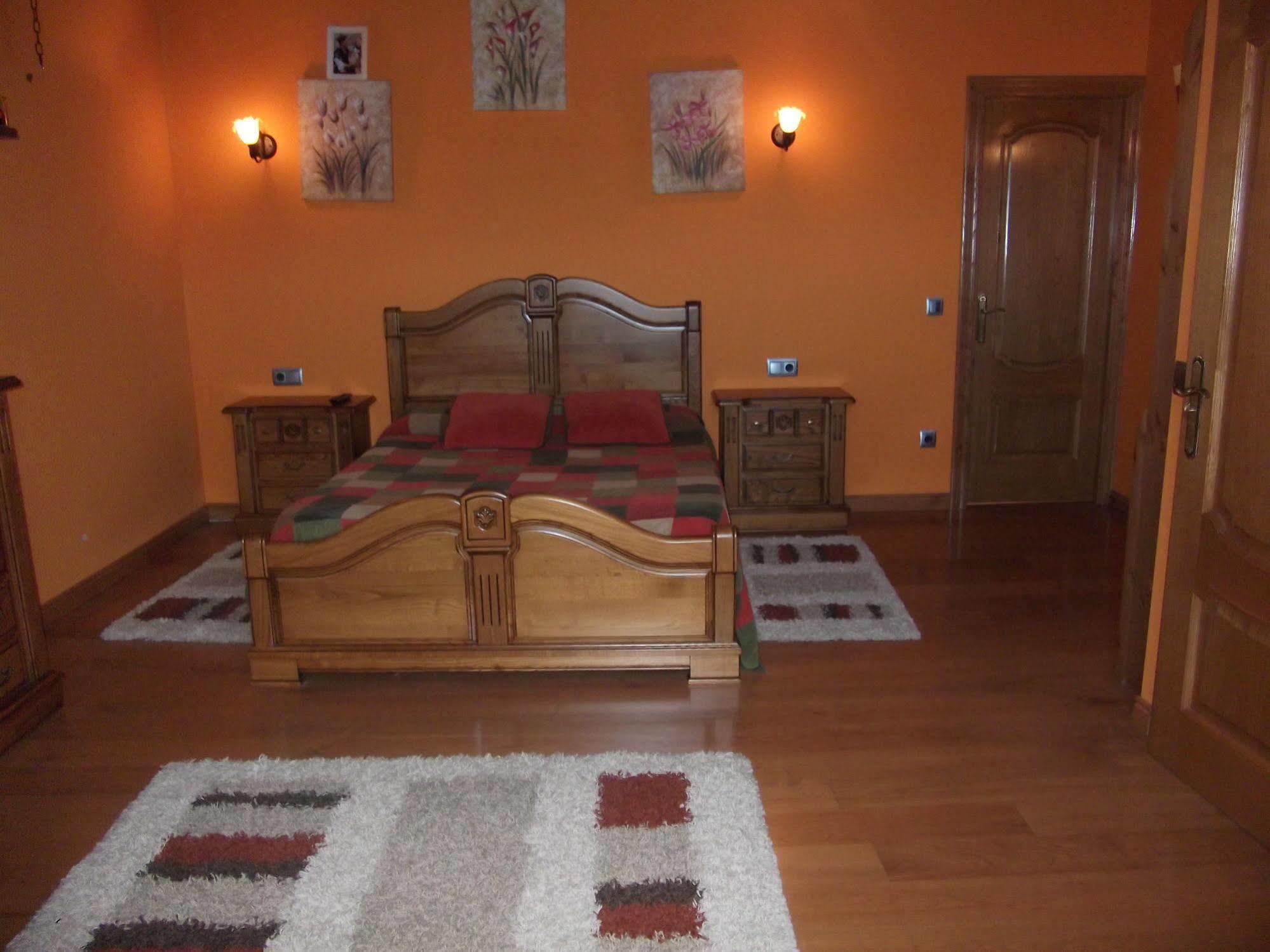 Casa De Aldea El Ponton Country house
